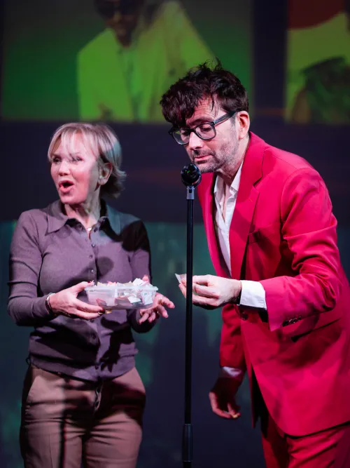 David Tennant and Lisa Maxwell host a raffle as part of the Centrepoint Ultimate Quiz 2026