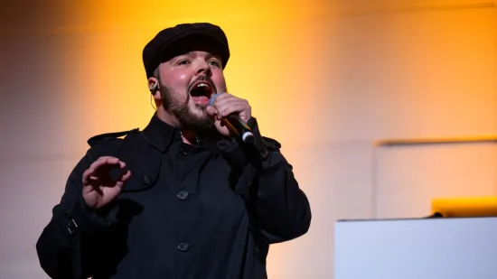 Joe Devlin performs at Centrepoint Awards 2024