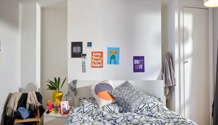 Young person's bedroom 