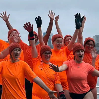 Picture of participants cheering before the dip