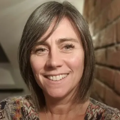 Lisa Waring
