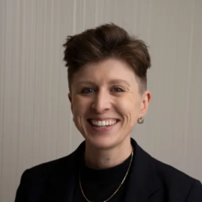 Liz Laurence